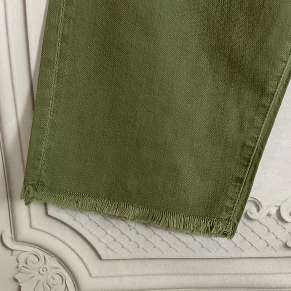 Sandrine Rose FREE PEOPLE Bermuda Shorts Army Green Cotton & Linen Denim Sz 27 - Picture 3 of 8